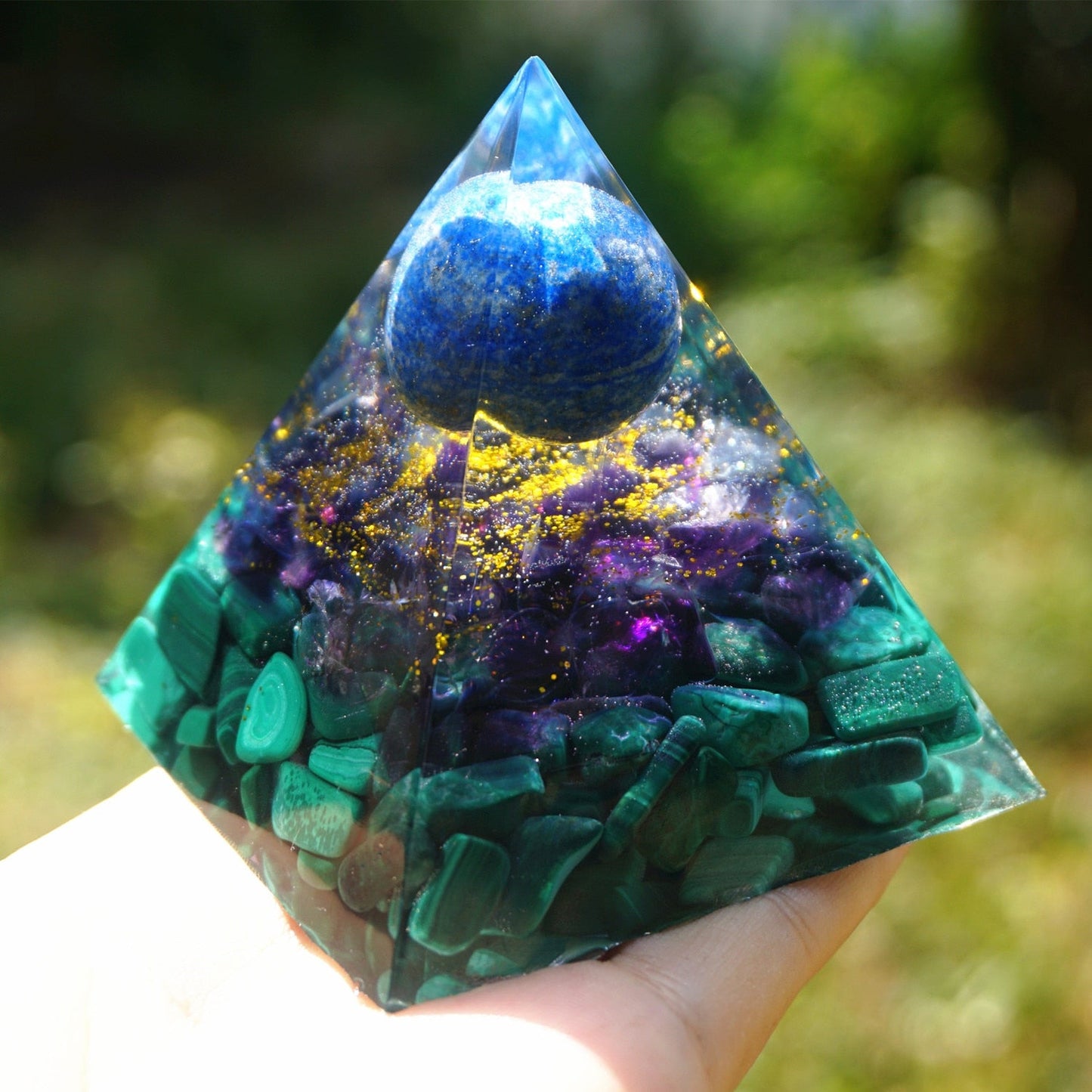 Pyramide Orgonite Lapis Lazuli Reiki 60mm faite main